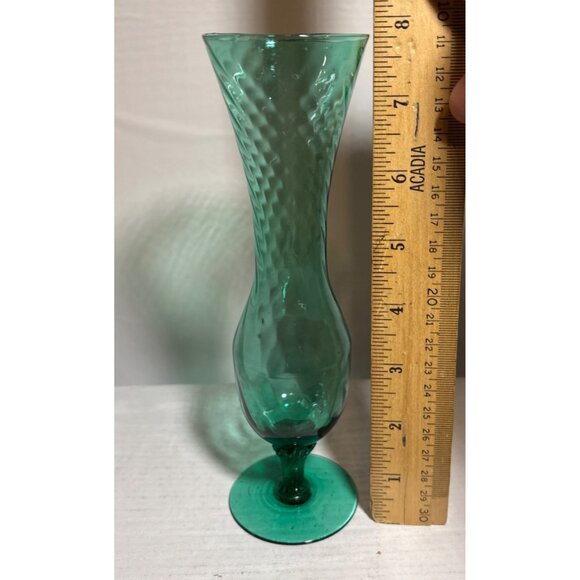 Vintage Hand-Blown Green Glass Vase With Swirl Pattern Pedestal Base 8" MCM - Picture 6 of 8